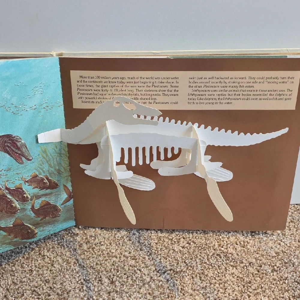 Vintage Pop Up Book - Dinosaurs A Lost World Pop-Up Book